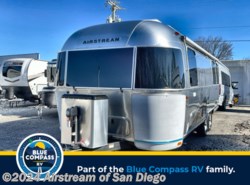 New 2024 Airstream Flying Cloud 25FB Twin available in San Diego, California
