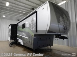 New 2025 CrossRoads Redwood 401LK available in Salisbury, North Carolina