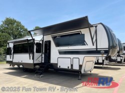 New 2026 East to West Ahara 390DS available in Bryant, Arkansas