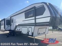 Used 2024 East to West Blackthorn 3800MB available in Waller, Texas