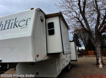 Used 2002 Nu-Wa HitchHiker Discover 31 1/2 LKTG available in Aurora, Colorado
