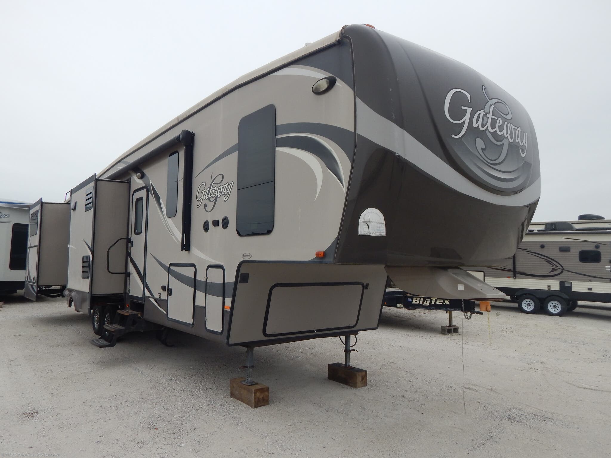 Used 2013 Heartland Gateway 3650BH available in Aransas Pass, Texas