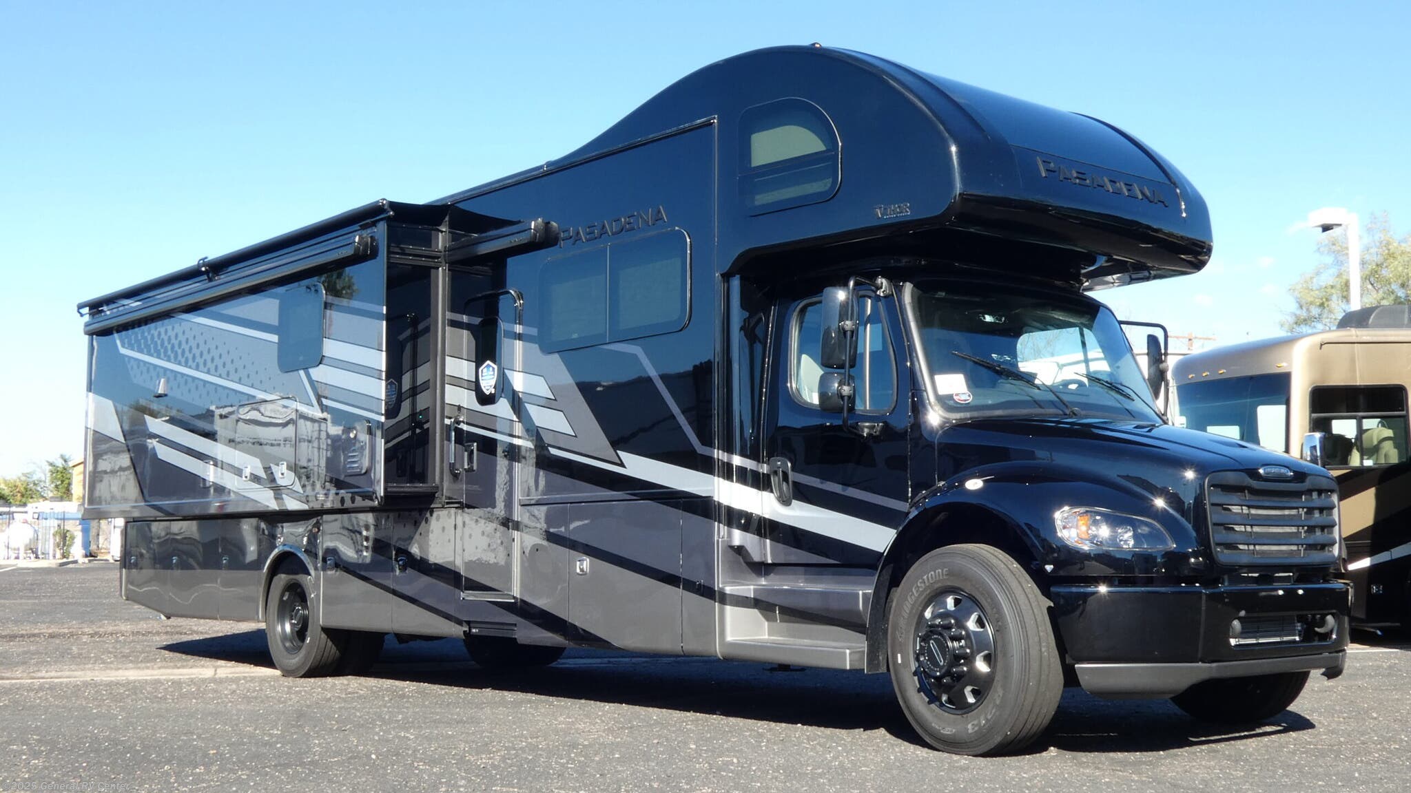 New 2026 Thor Motor Coach Pasadena 38FX available in Mesa, Arizona