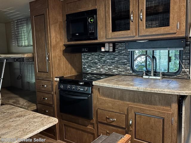 Used 2018 Forest River Salem Cruise Lite Sleep 5 with queen murphy bed and twin bunk beds available in Anderson Island, Wa, Washington