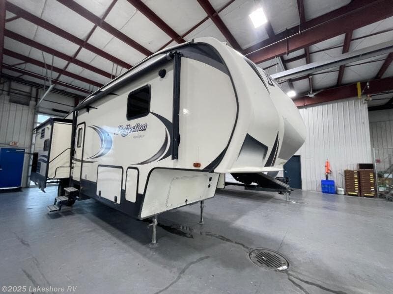 Used 2018 Grand Design Reflection 327RST available in Muskegon, Michigan