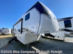 New 2025 Jayco Eagle SLE 28BHU available in Benson, North Carolina
