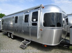 New 2019 Airstream Classic 30 RB available in Louisville, Tennessee