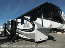 New 2018 CrossRoads Redwood available in Cincinnati, Ohio