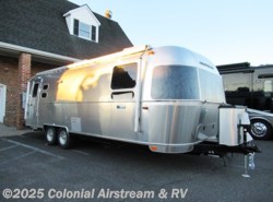 New 2019 Airstream Tommy Bahama 27FBQ Queen available in Lakewood, New Jersey
