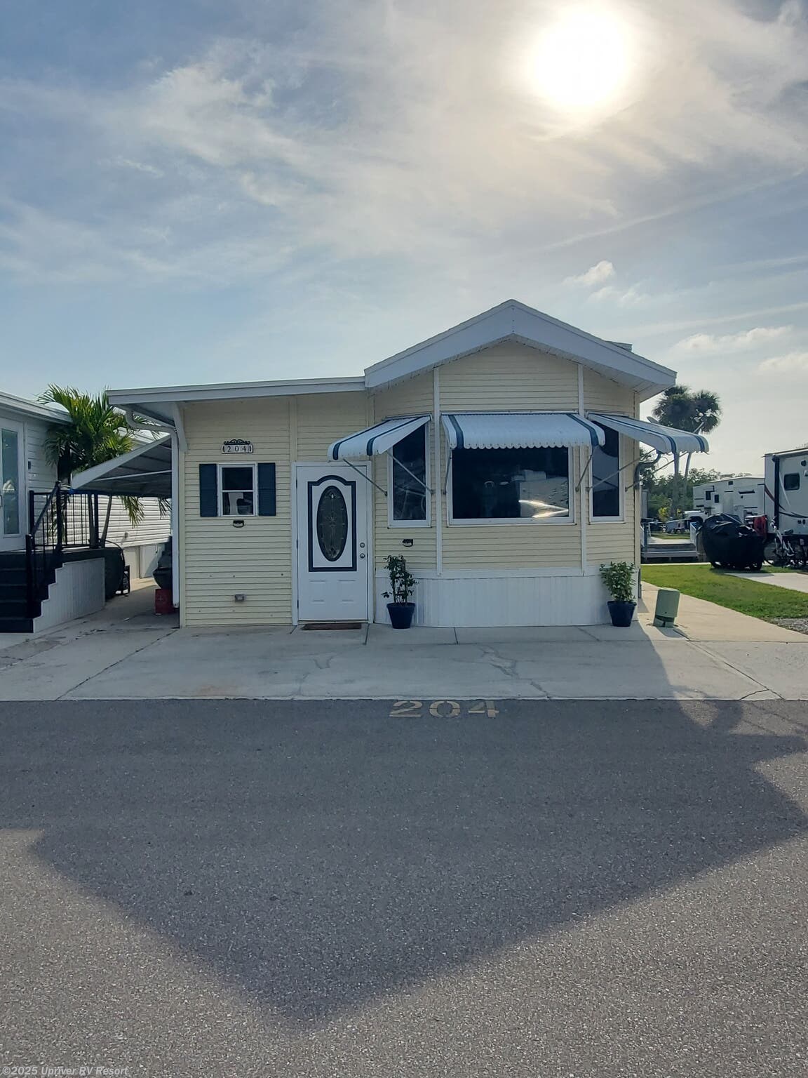 Used 1993 Chariot available in North Fort Myers, Florida