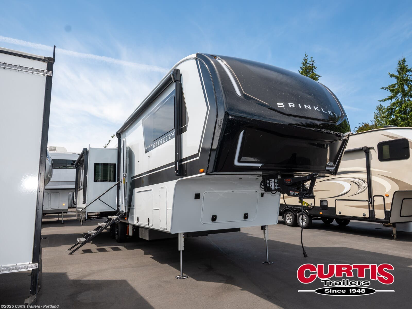 New 2025 Brinkley RV Model Z 3300 available in Portland, Oregon