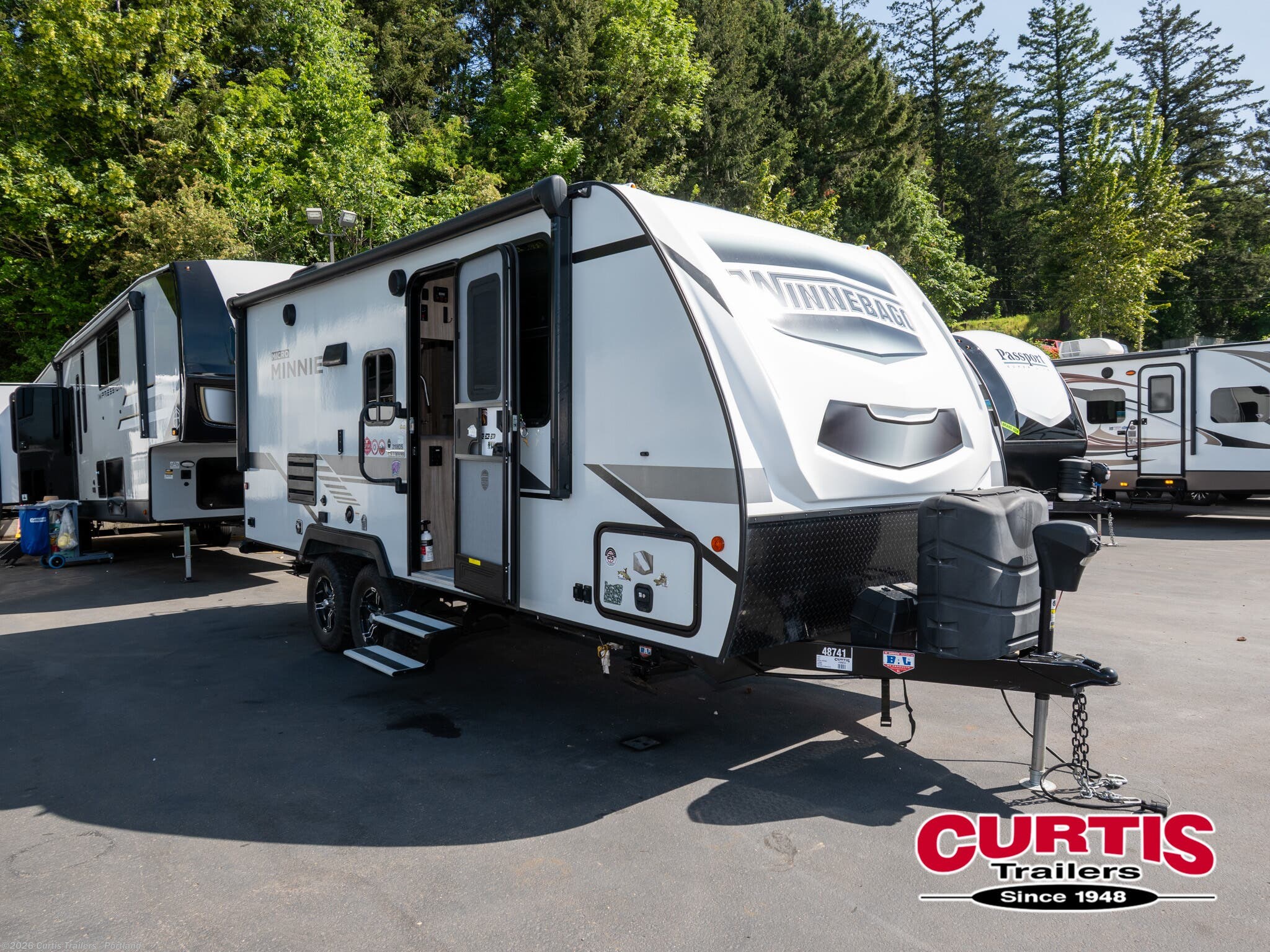 Used 2021 Winnebago Micro Minnie 2108DS available in Portland, Oregon