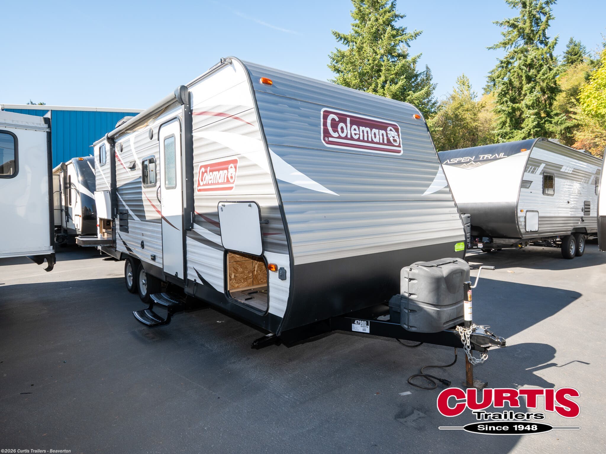 Used 2019 Dutchmen Coleman Lantern 215BHWE available in Beaverton, Oregon