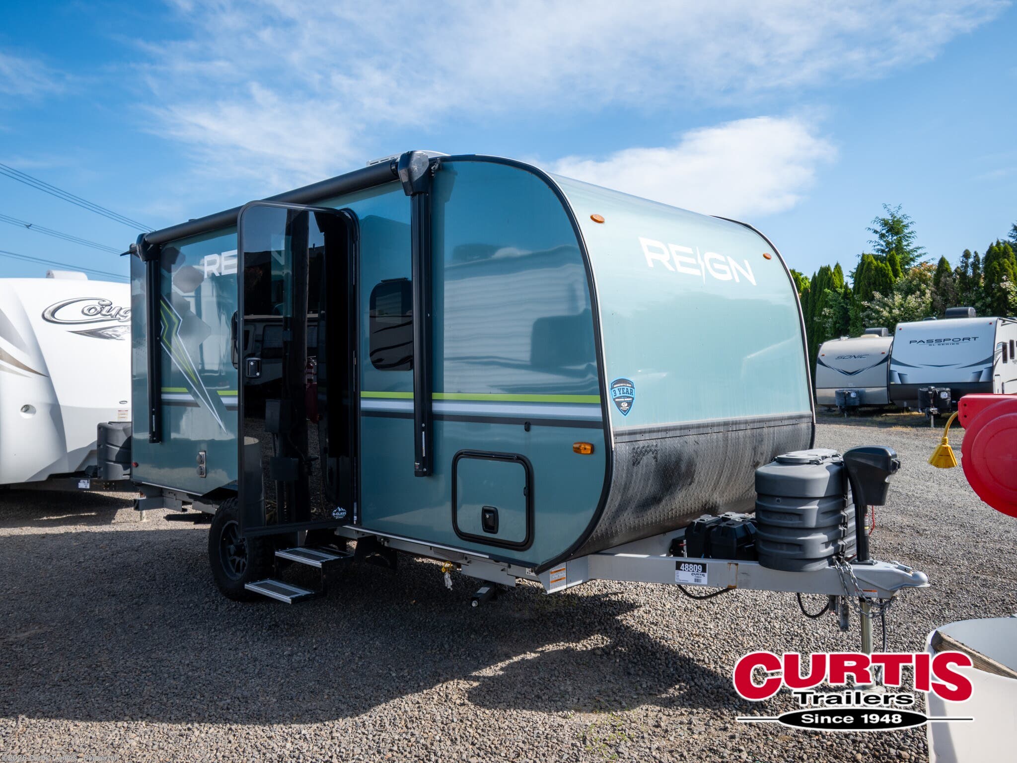 Used 2025 Keystone Reign 15RB available in Beaverton, Oregon