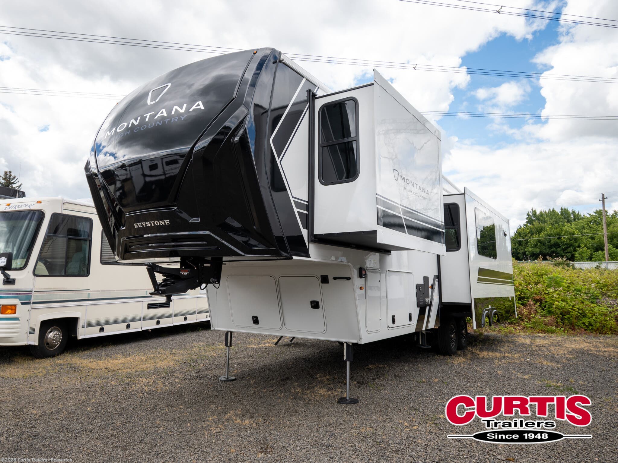 New 2026 Keystone Montana High Country 300RK available in Beaverton, Oregon