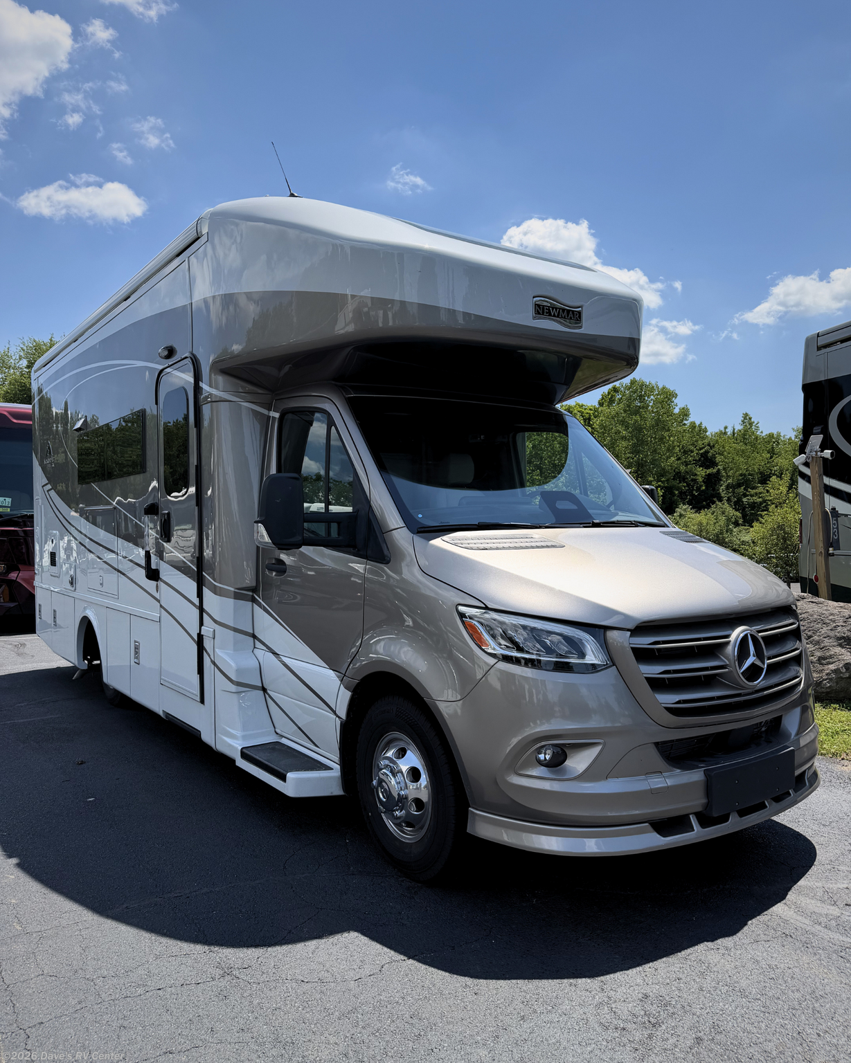 New 2026 Newmar Freedom Aire 2515 available in Danbury, Connecticut