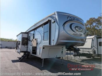 Used 2018 Palomino Columbus Compass 298RLC available in Clermont, New Jersey