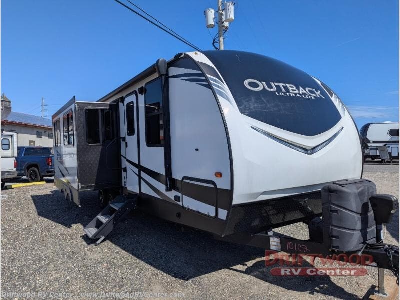 Used 2020 Keystone Outback Ultra Lite 260UML available in Clermont, New Jersey