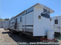 Used 2015 Forest River Wildwood DLX 402QBQ available in Clermont, New Jersey