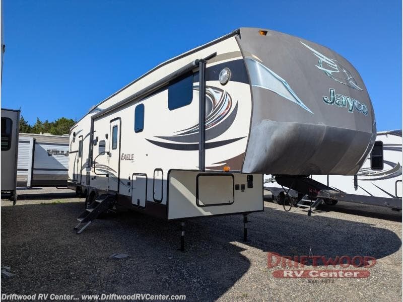 Used 2015 Jayco Eagle 345BHTS available in Clermont, New Jersey