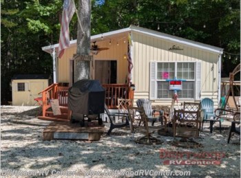 Used 2004 Dutchmen Breckenridge 1238SS2BR available in Clermont, New Jersey