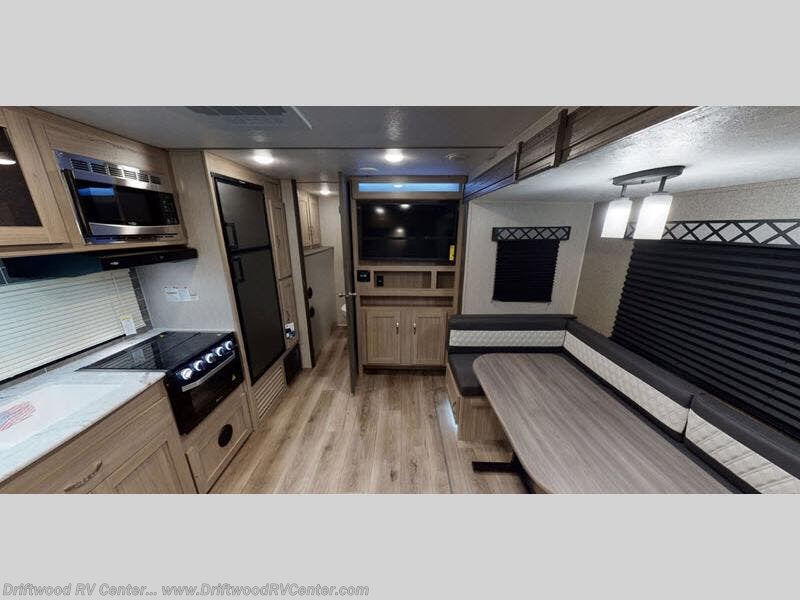 Used 2021 Coachmen Freedom Express Ultra Lite 248RBS available in Clermont, New Jersey