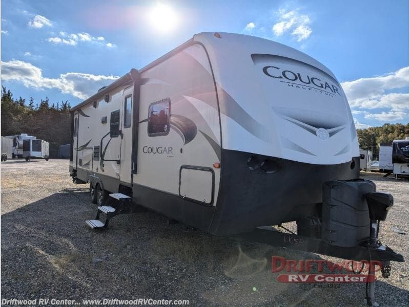 Used 2018 Keystone Cougar Half-Ton Series 29BHS available in Clermont, New Jersey