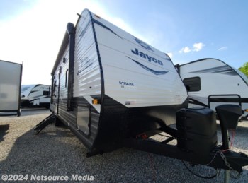New 2022 Jayco Jay Flight SLX8 265TH available in Louisville, Tennessee