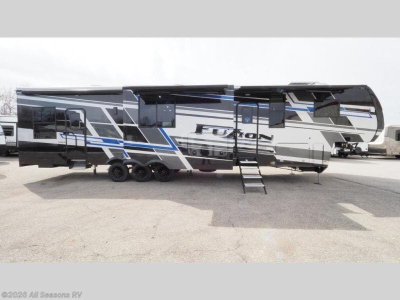 New 2025 Keystone Fuzion 442 available in Muskegon, Michigan