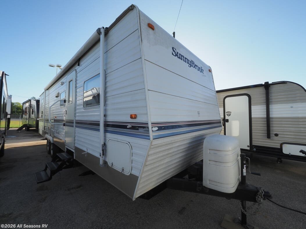 Used 2004  SunnyBrook  Sunny Brook 3310SL by SunnyBrook from All Seasons RV in Muskegon, MI