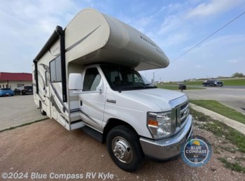 Used 2015 Thor Motor Coach Freedom Elite 28H available in Kyle, Texas