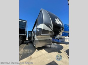 New 2022 CrossRoads Redwood RW4001LK available in Kyle, Texas