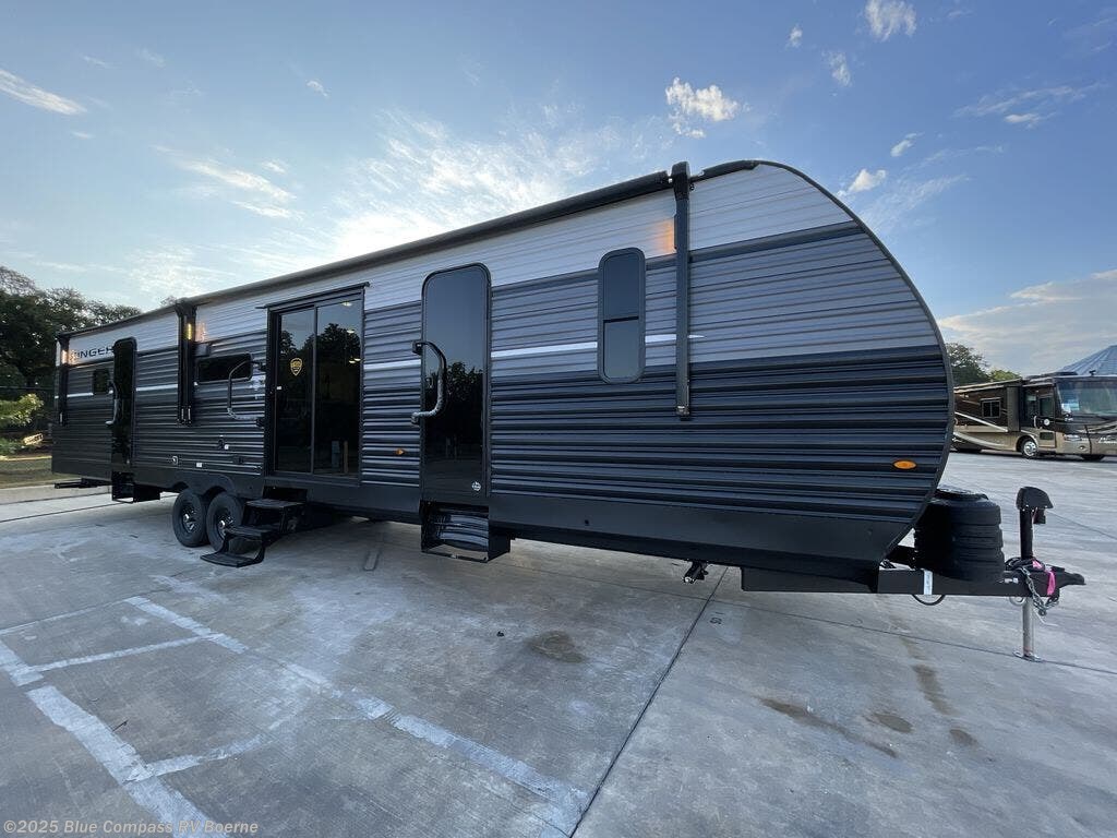 New 2026 CrossRoads Zinger 390DB available in Boerne, Texas