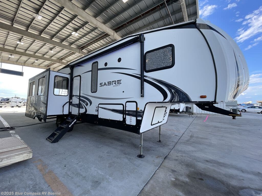 Used 2019 Forest River Sabre 32dpt available in Boerne, Texas