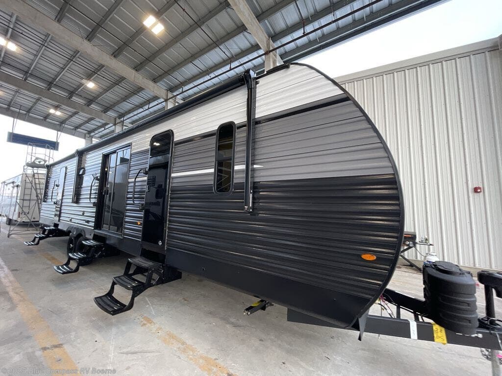 New 2025 CrossRoads Zinger 280RB available in Boerne, Texas