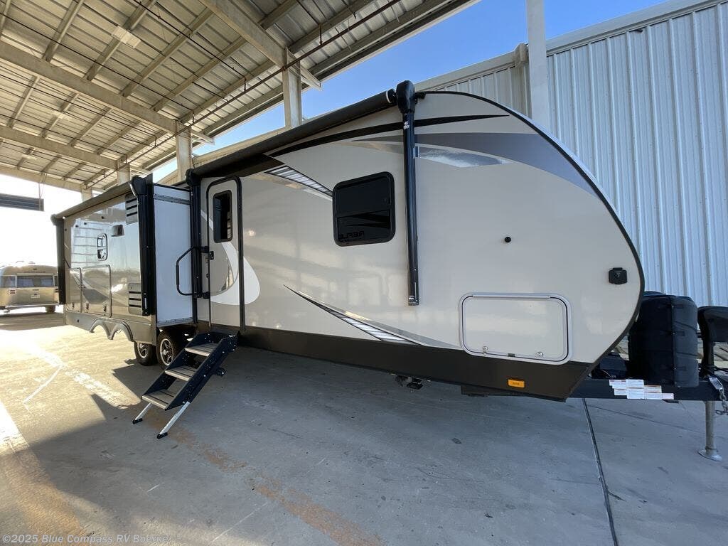 Used 2021 Highland Ridge Mesa Ridge Limited MR275RLS available in Boerne, Texas