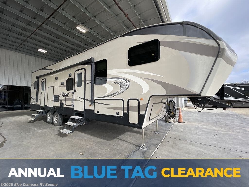 Used 2018 Keystone Cougar Half-Ton Series 326SRX available in Boerne, Texas