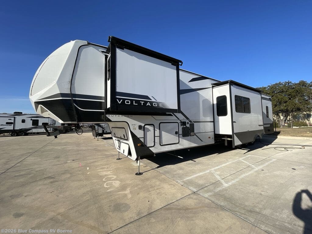 New 2026 Dutchmen Voltage V-Series 4250 available in Boerne, Texas