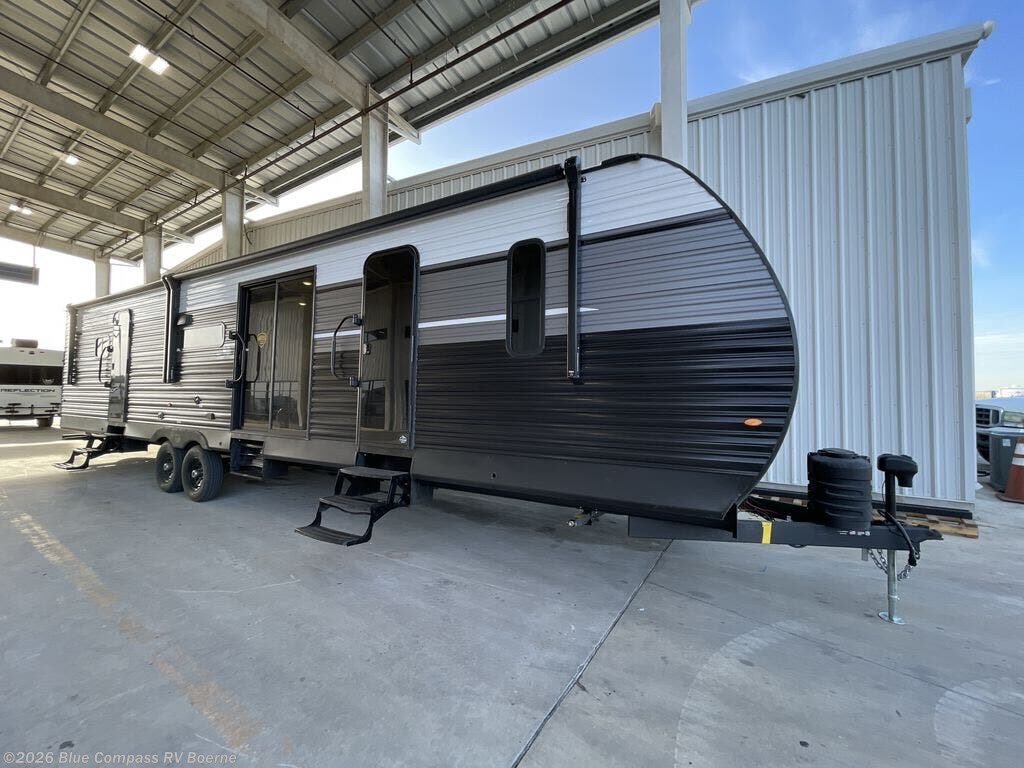 New 2026 CrossRoads Zinger 390DB available in Boerne, Texas