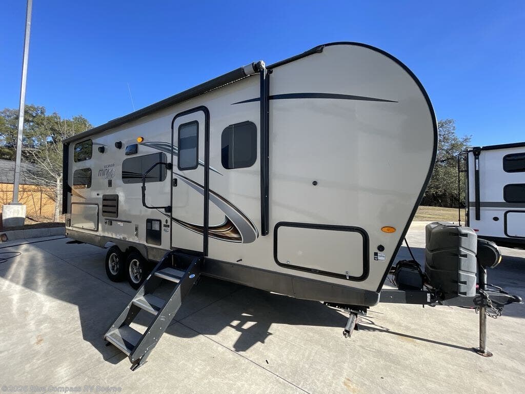 Used 2020 Forest River Rockwood Mini Lite 2509S available in Boerne, Texas