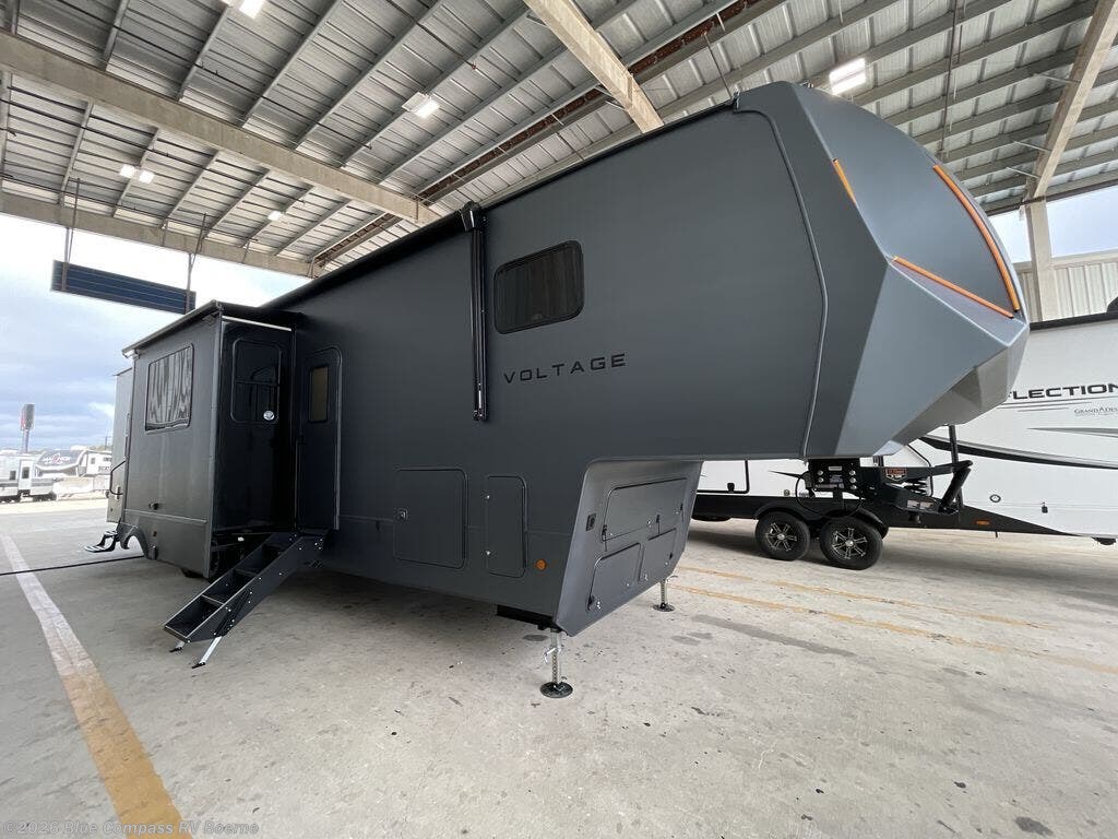 New 2026 Dutchmen Voltage V-Series 3850 available in Boerne, Texas