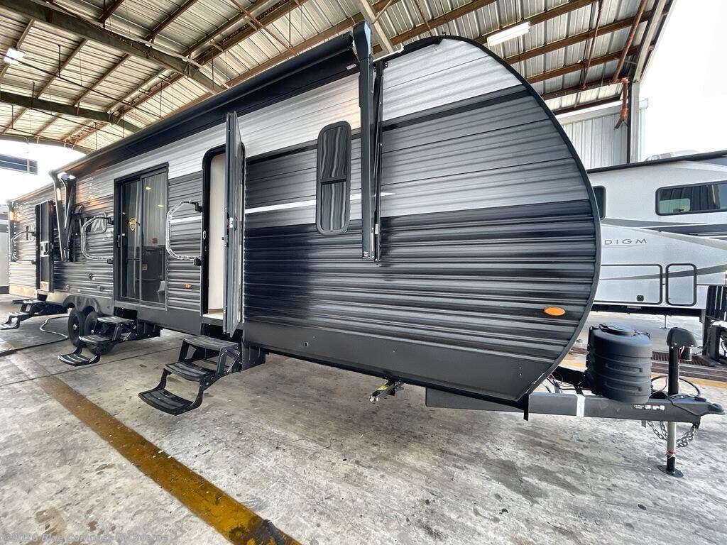 New 2026 CrossRoads Zinger 390DB available in Boerne, Texas