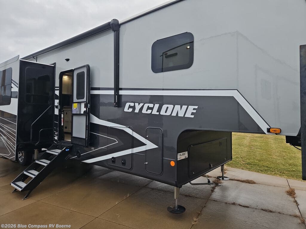 New 2027 Heartland Cyclone 3914 available in Boerne, Texas