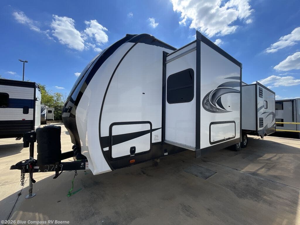 Used 2020  Grand Design Reflection 315RLTS by Grand Design from Blue Compass RV Boerne in Boerne, TX