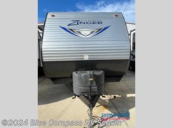 Used 2017 CrossRoads Zinger Z1 Series ZR328SB available in Seguin, Texas