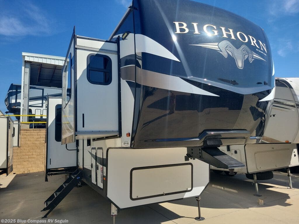 Used 2019 Heartland Bighorn 3950FL available in Seguin, Texas
