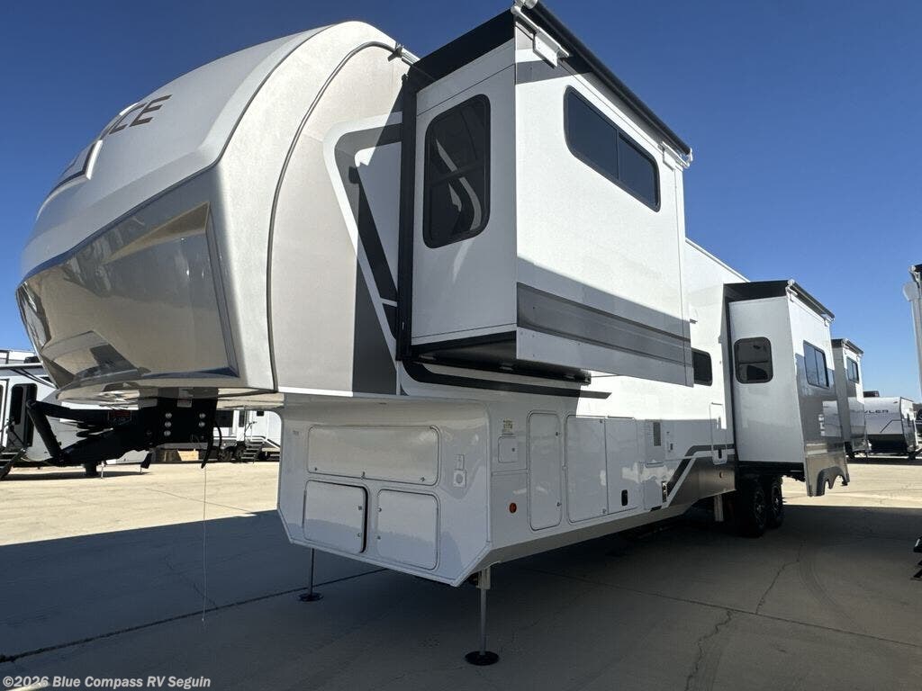New 2026 Alliance RV Paradigm 395DS available in Seguin, Texas