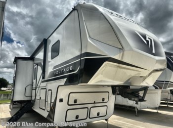 New 2026 Dutchmen Voltage V-Series 4250 available in Seguin, Texas
