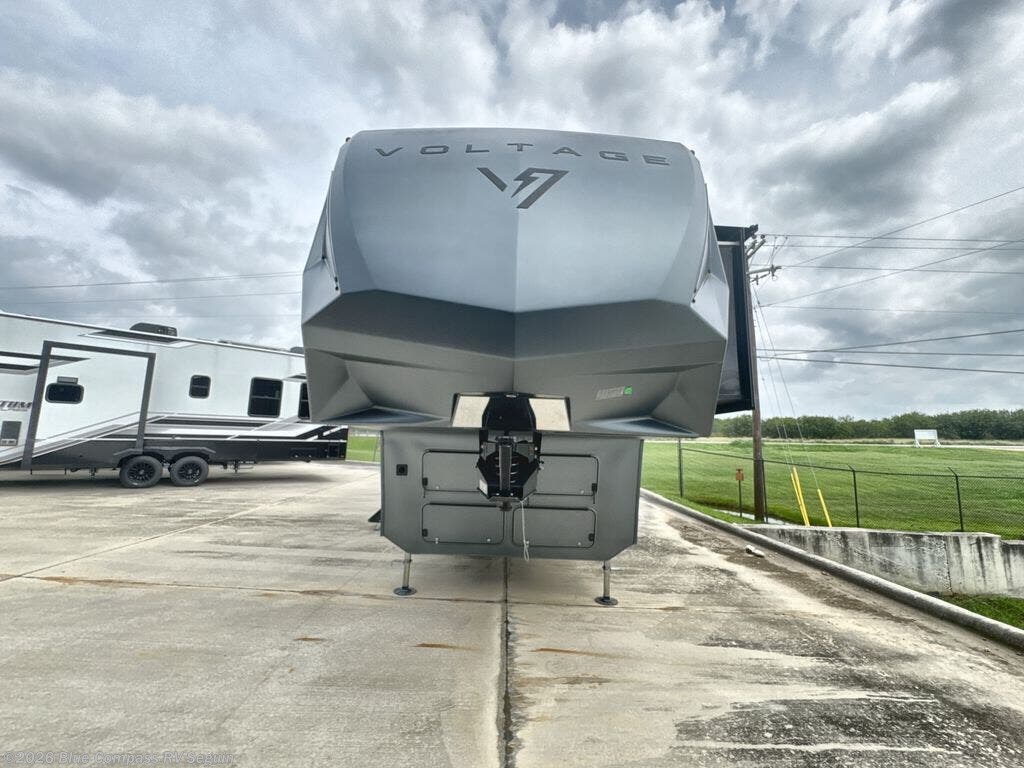 New 2026 Dutchmen Voltage V-Series 3850 available in Seguin, Texas