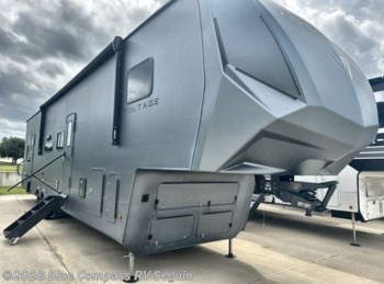 New 2026 Dutchmen Voltage V-Series 3800 available in Seguin, Texas